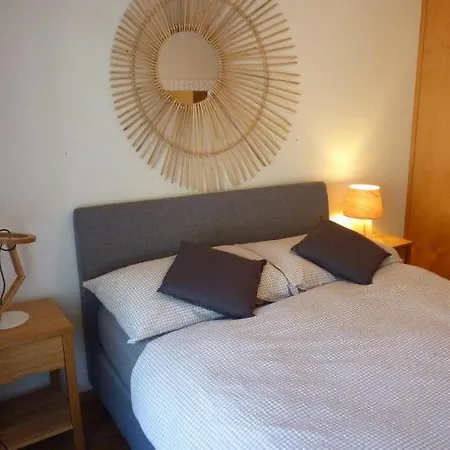Sleeps 5 Pool Wifi Appartement *
