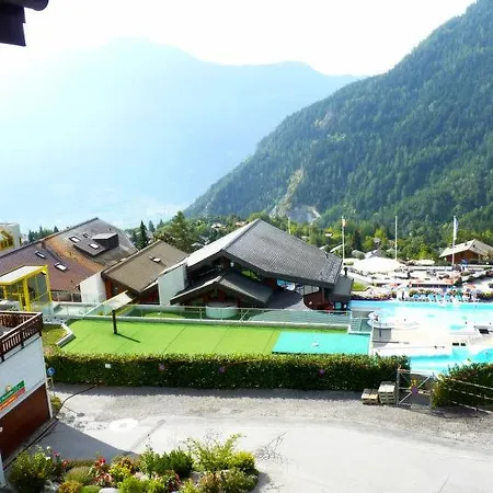 Sleeps 5 Pool Wifi Appartement